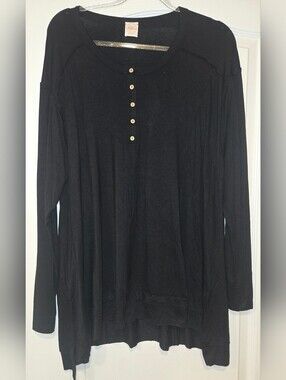 Preowned Womens Solid Color Button Henley Top, Size-Large